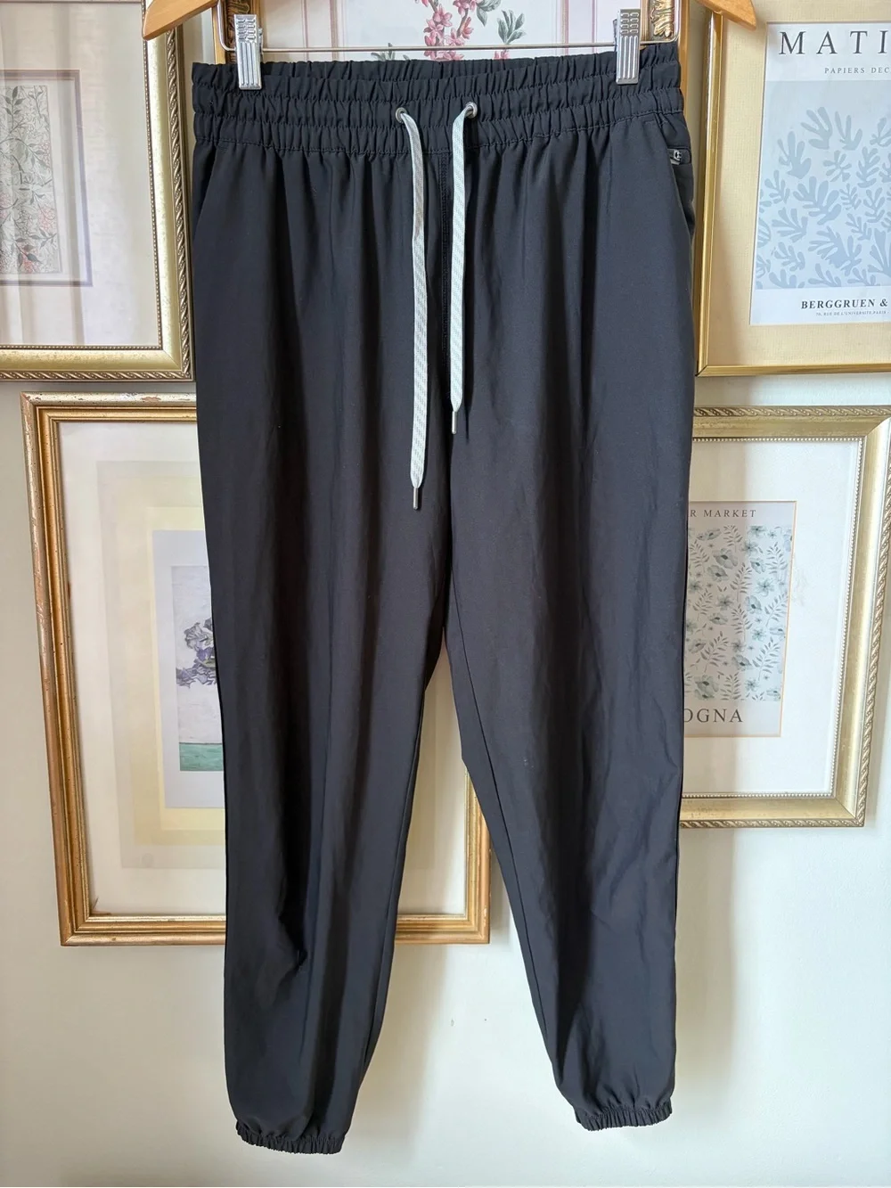 Vuori Women's Weekend Jogger medium - Picture 5 of 9